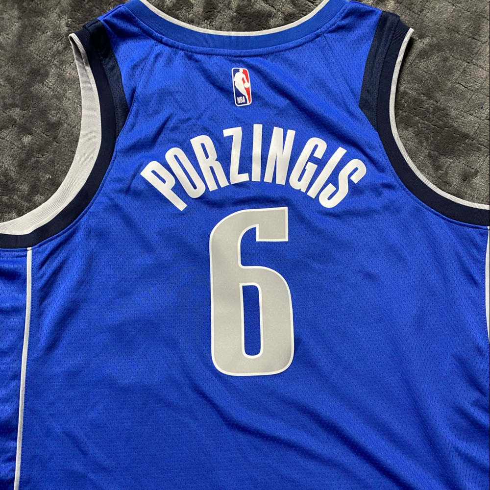 Mens New With Tags Size XL Dallas Mavericks #6 NBA Basketball Jersey. - Picture 8 of 8